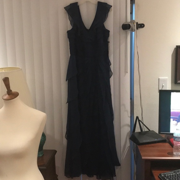 Adrianna Papell Dresses & Skirts - Dress Adrianna Papell Dresses & Skirts - Dress
